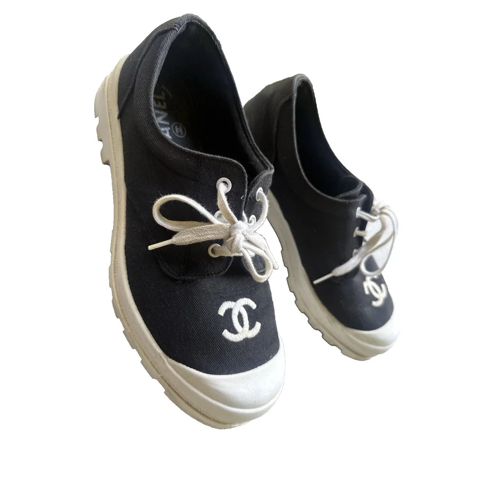 CHANEL authentic cc